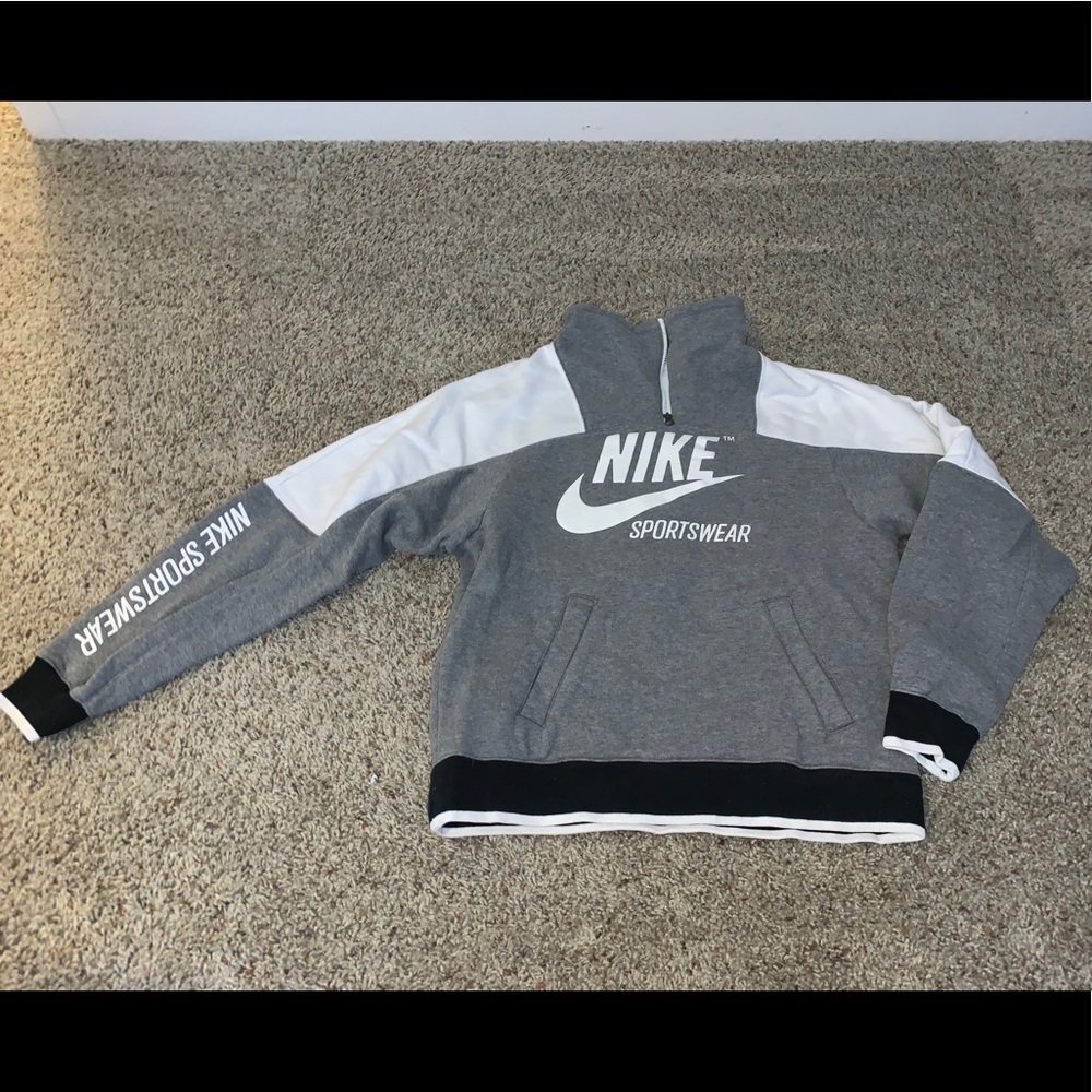 Nike half zip sweatshirt